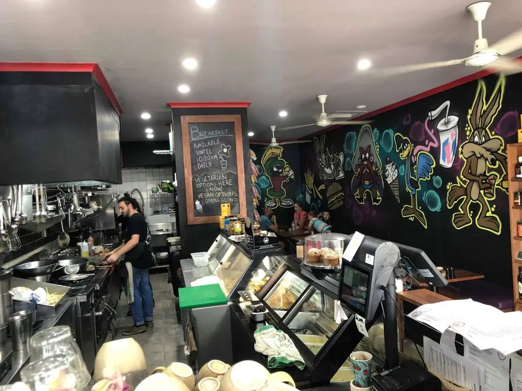 Baker's Burgers new POS machine and network in their cafe/deli